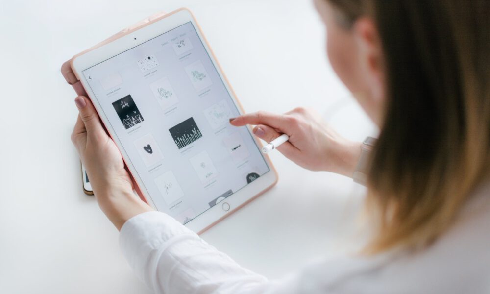 Sağlık Bilişimi Standartları: HL7, DICOM, LOINC, IHE ve SNOMED